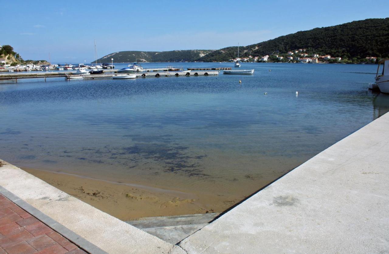 Apartment Supetarska Draga - Donja 5030A Luaran gambar