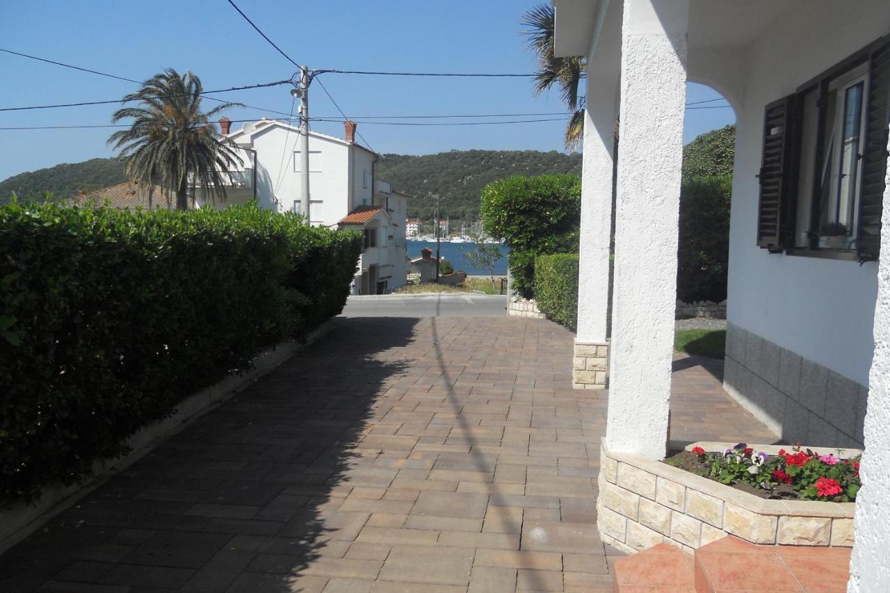 Apartment Supetarska Draga - Donja 5030A Luaran gambar