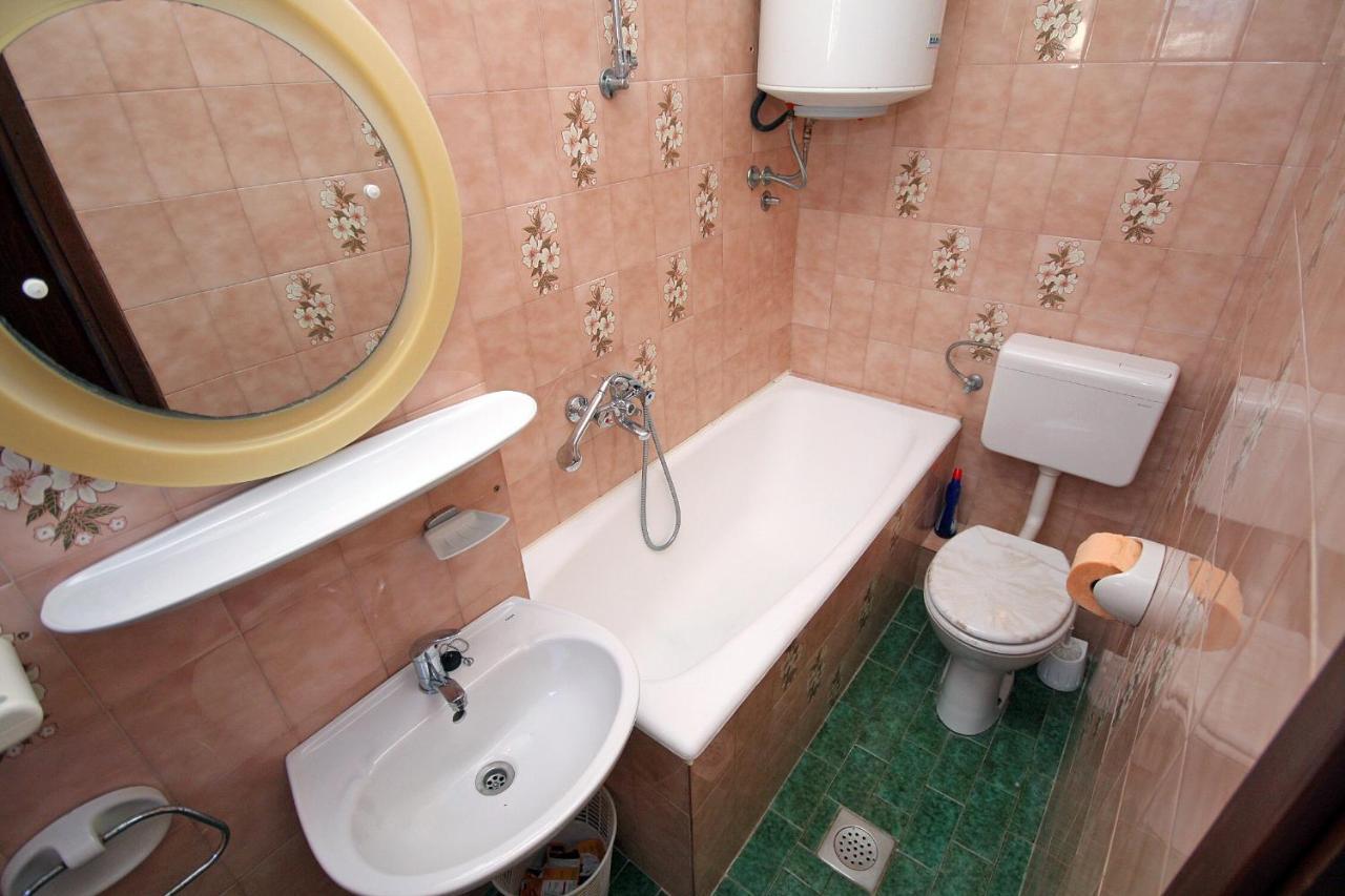 Apartment Supetarska Draga - Donja 5030A Luaran gambar