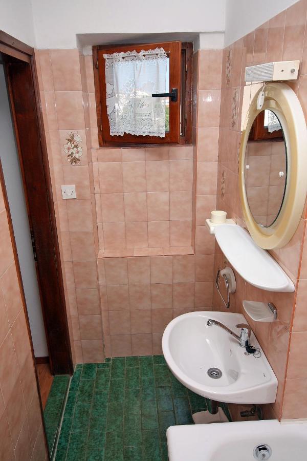 Apartment Supetarska Draga - Donja 5030A Luaran gambar